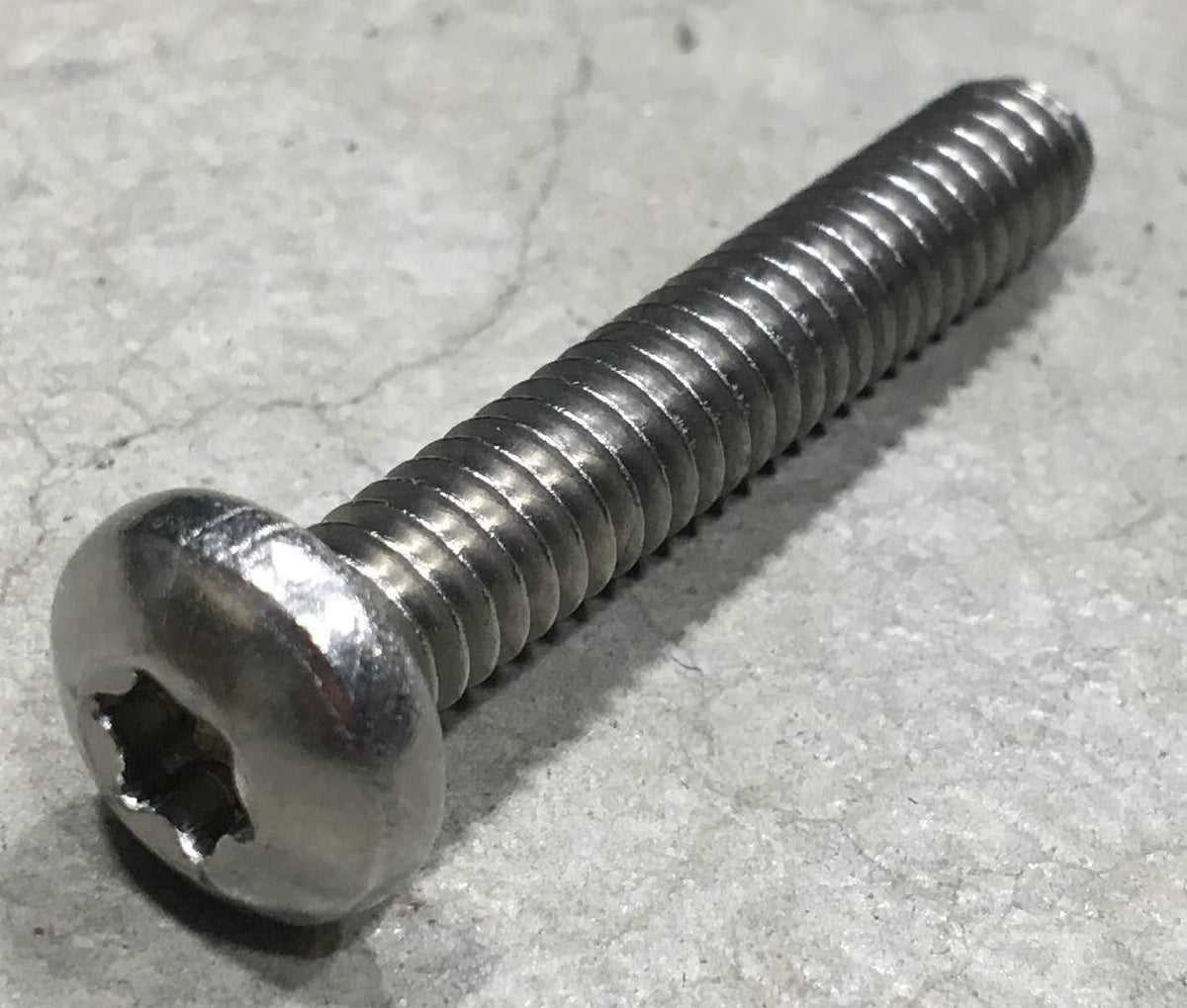 .25_20x1_.5-pan-head-t30-torx-